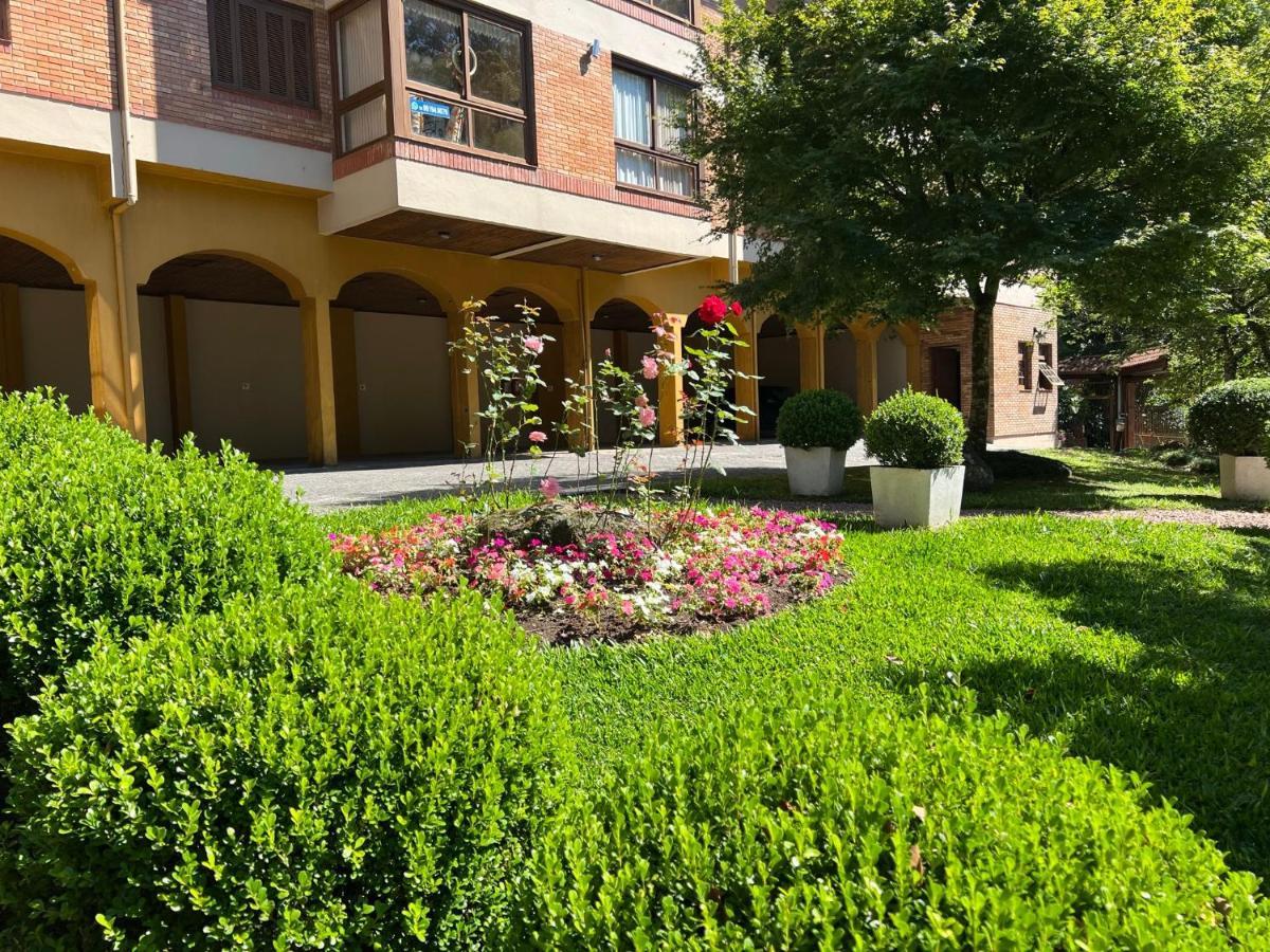 Apartamento Mrg - Linda Vista 1D 200 Mts Avenida Borges De Medeiros Gramado Exterior foto